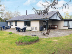 Holiday home Væggerløse CCXII, Bogø By